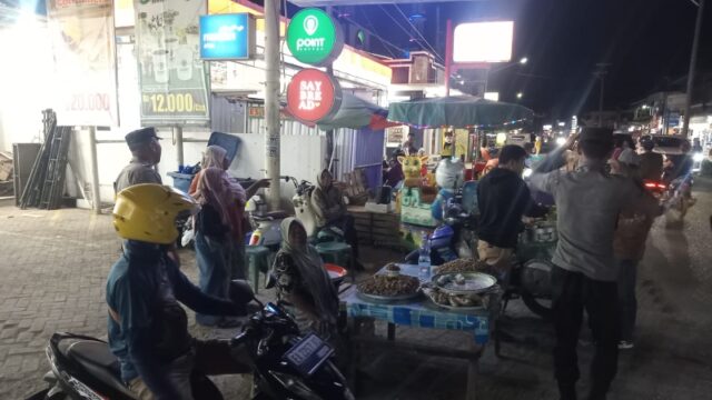 Dukung Program Quick Wins Presisi Polri, Polsek Maluk Gelar Patroli Dialogis di Wilayah Pasir Putih