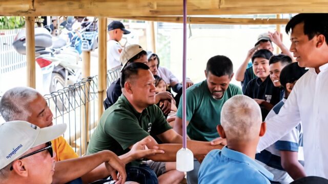 Tinjau Pilkades E-Voting di 21 Desa, Bupati KSB Pastikan Pemungutan Suara Kondusif