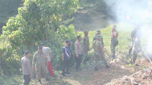 Green Policing, Polres KSB Tanam Pohon dan Bersihkan Bantaran Sungai Menala